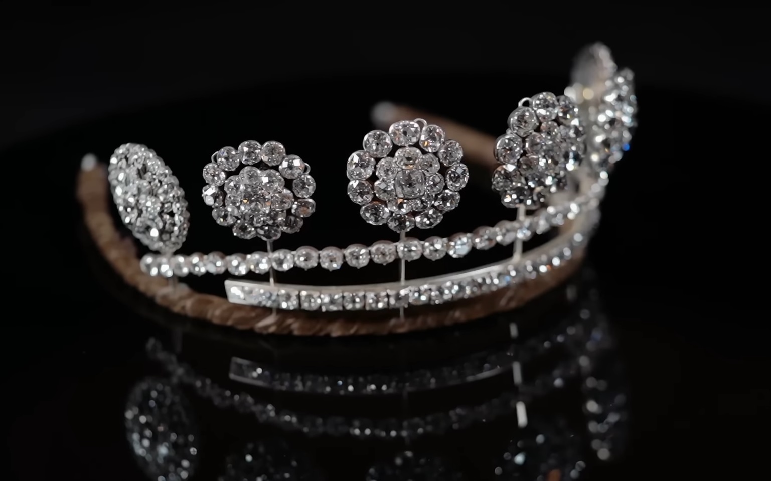 The Bhunda jewels