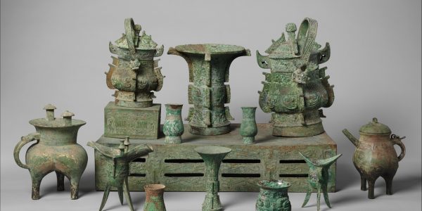 Altar set. This elaborate set of ritual bronzes, consisting of an altar table and thirteen wine vessels, illustrates the splendor of China’s Bronze Age at its peak. Period: Shang dynasty–Western Zhou dynasty (1046–771 BCE). (Photo: The Metropolitan Museum of Art.