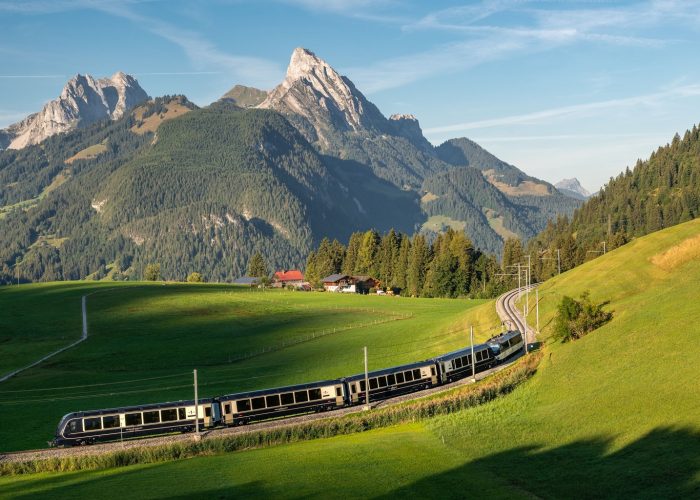 GPX in Summer (Photo: Tobias Ryser/ Golden Pass Express)