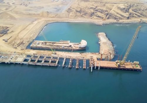 Construction of the new Chancay Multipurpose Port Terminal in Peru. It is located in the coastal city of Huaral in the Bay of Chancay, 50 miles north of Lima. It is being developed by the Peruvian subsidiary of China's Cosco Shipping Ports. (Photo: peru-retail.com)