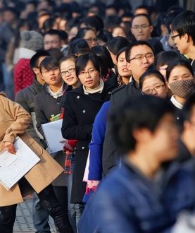 Chinese youth seeking employment.  (Photo: Sohu)