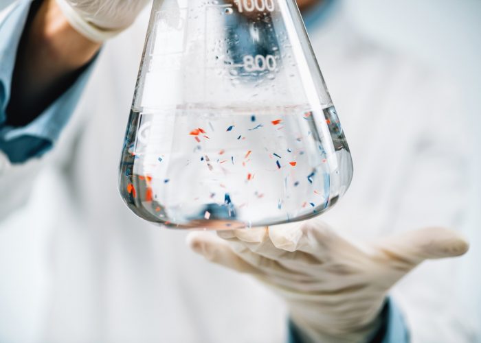 Laboratory analysis of microplastics. (Photo:© Microgen|Dreamstime.com)