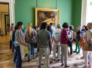 Tourists admire the Danae are painting in the Hermitage Museum, St Petersburg (Photo:© Oleksii Sergieiev
| Dreamstime.com)